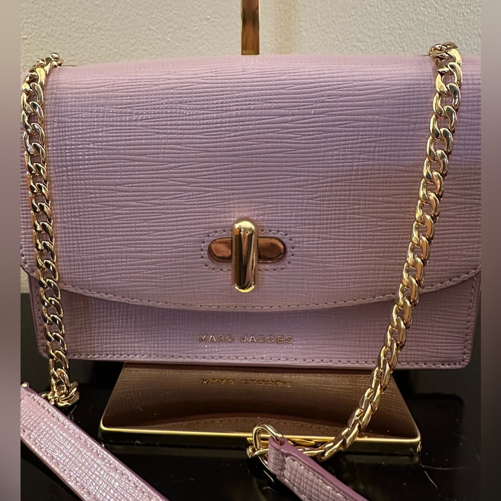 Marc Jacobs The Turnlock Lavender Leather Crossbody Bag Syrah - Picture 3 of 8